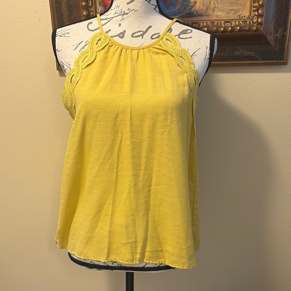 Bleuh ciel Mustard Yellow Crochet Lace Trim Racer style lightweight Top